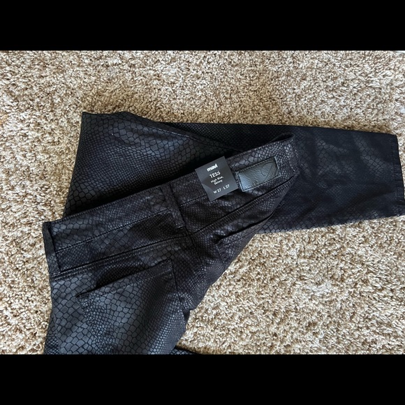 Mavi Jeans - Picture 2 of 2